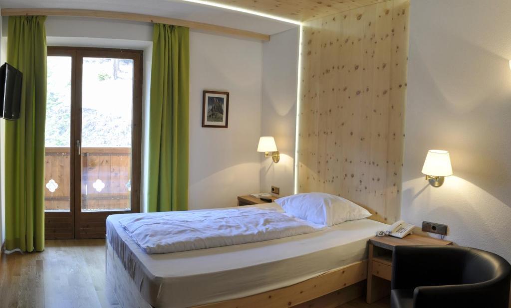 Hotel Pine Tires Pokoj fotografie