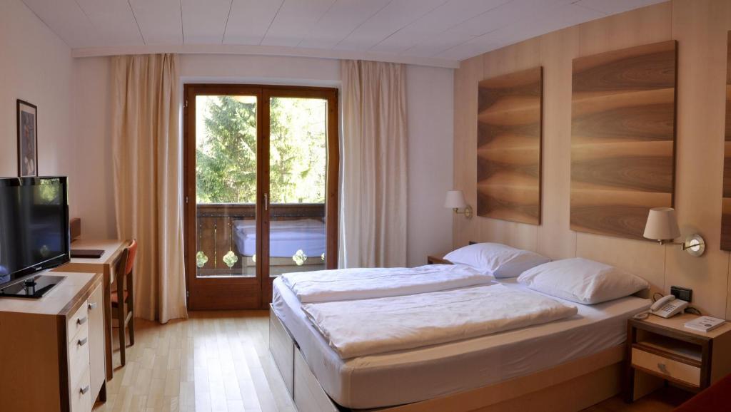 Hotel Pine Tires Pokoj fotografie